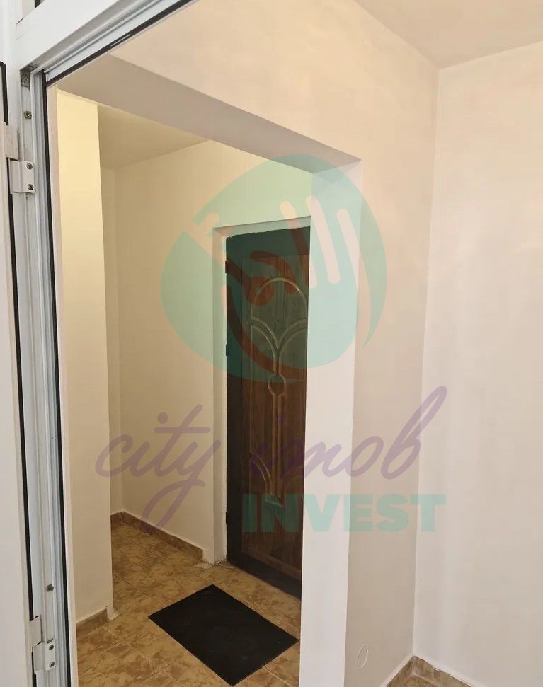 Garsoniera la 6 minute distanta de metrou - Poză 8