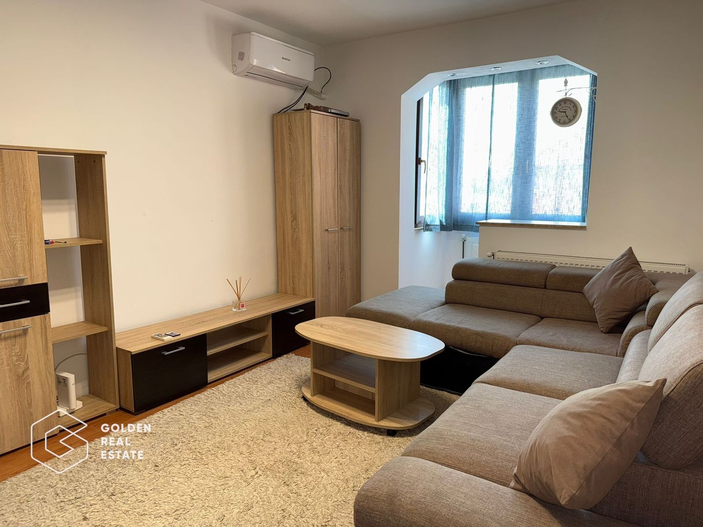Apartament 2 camere, etaj 1 cu centrala si aer conditionat - Poză 1
