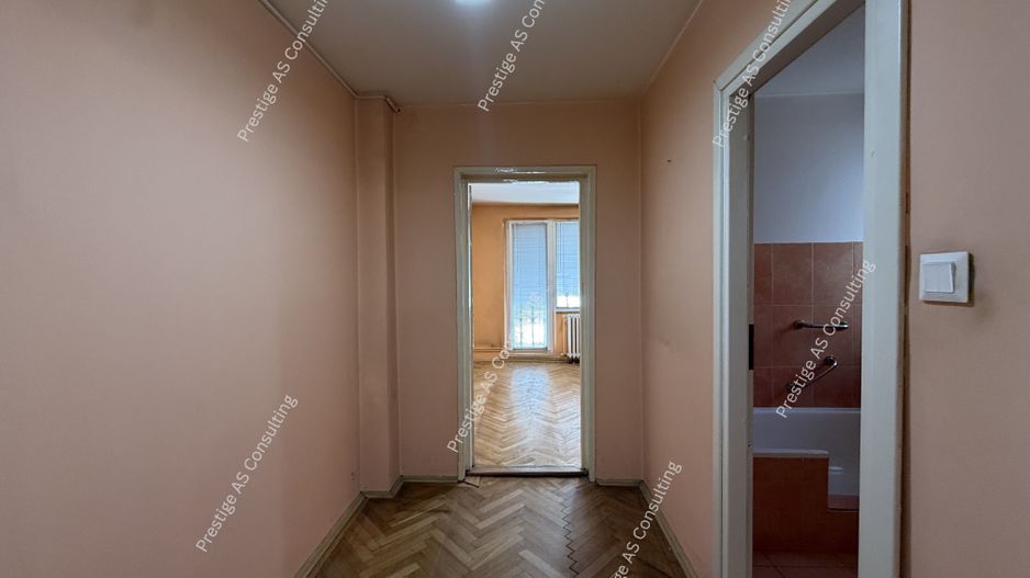Apartament 4 camere, parter inalt zona Punctele Cardinale - Central - Poză 14