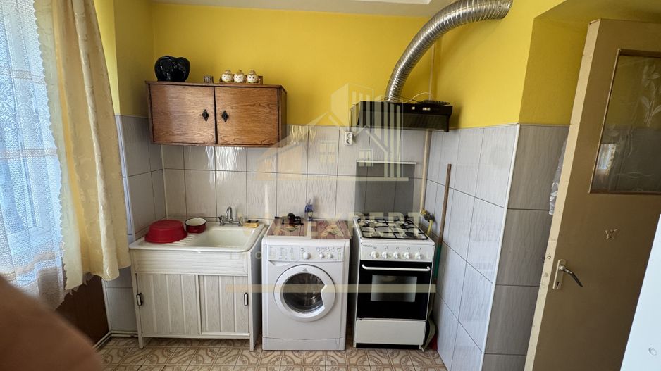 APARTAMENT 2 CAMERE ETAJ 4 VIȘOI CAMPULUNG - Poză 9