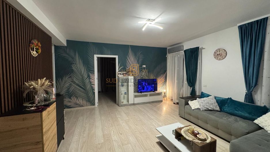 Vila modernă pe parter cu terasă închisă și pod pentru depozitare - Poză 1