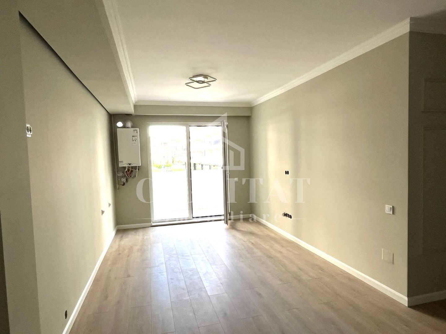 Apartament 3 camere | Parcare | Etaj 1 | Eroilor - Floresti - Poză 3