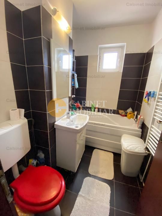 Apartament cu 2 camere decomandat, etaj intermediar in Piata Voievozilor - ACB - Poză 4
