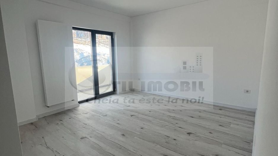 Apartament 1 camera, decomandat, Bucium-Visan, 0% comision, intabulat - Poză 1