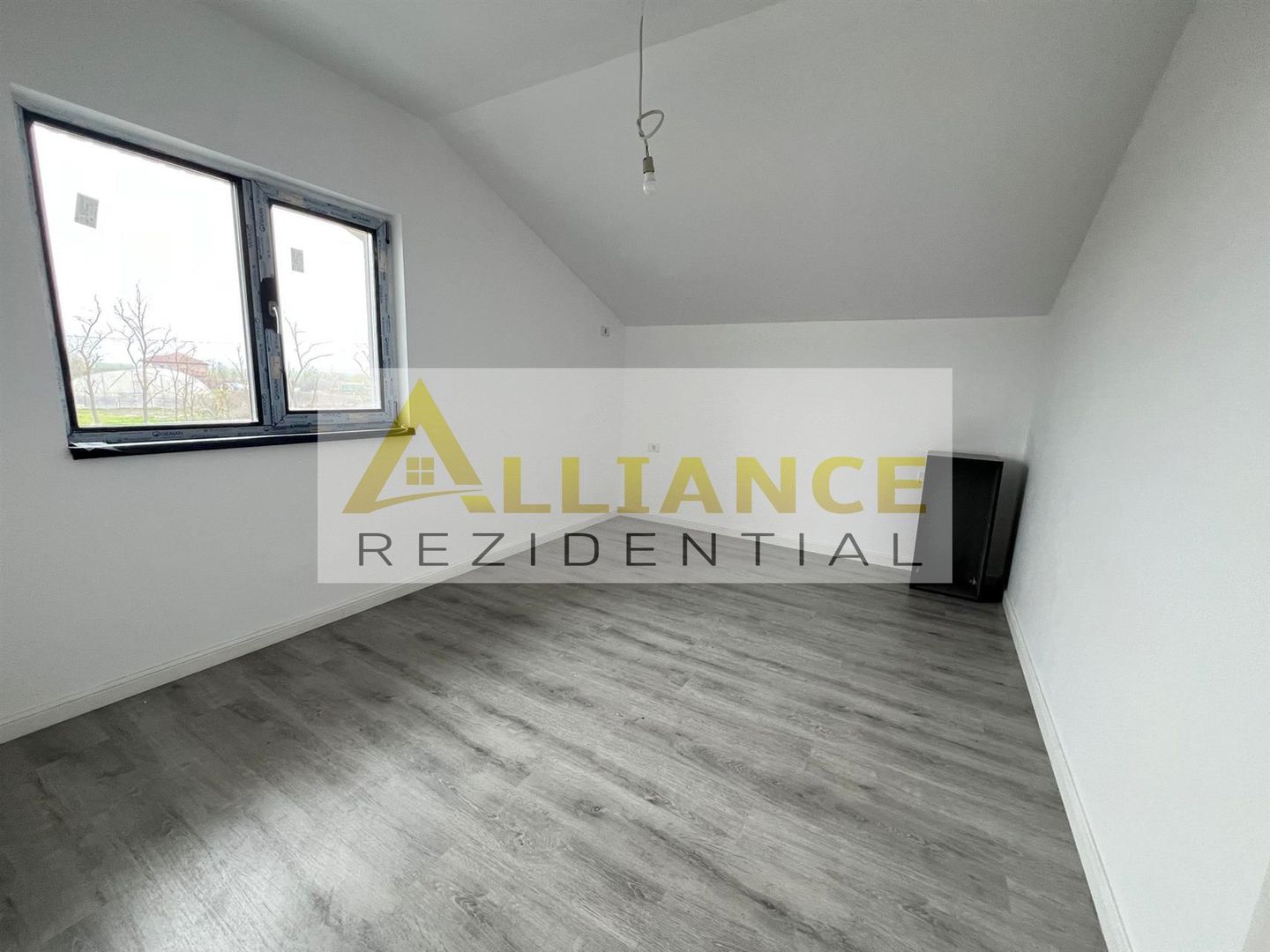 Casa Individuala P+M - 4 camere - Pompa de Caldura-Panouri Solare - Poză 14