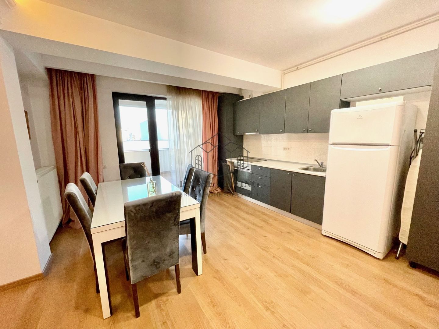 APARTAMENT CU 3 CAMERE LA VANZARE IN ZONA AVIATIEI - Poză 3