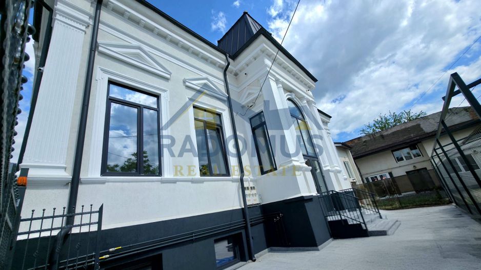 Vilă Premium Ultracentrală | 441 mp | Renovată  Integral 2025 | - Poză 3