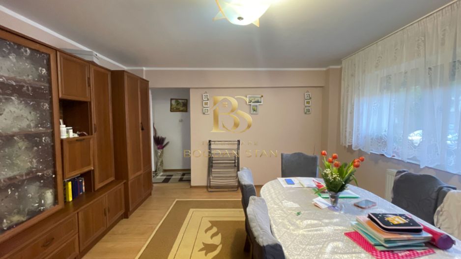Apartament 3 camere de vânzare | Parter | Zona Micro 16 - Poză 4
