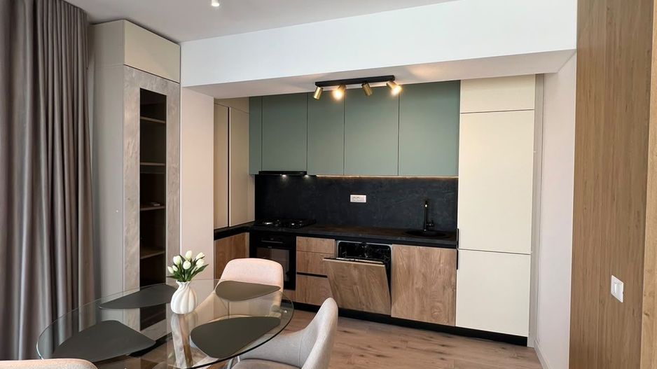 Apartament 2 camere Mamaia | Vedere frontală la lac | mobilat modern - Poză 7