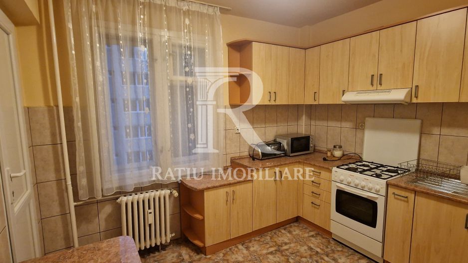 Apartament cu 4 camere | Decebal | 68 utili | Lift | Oradea - Poză 11