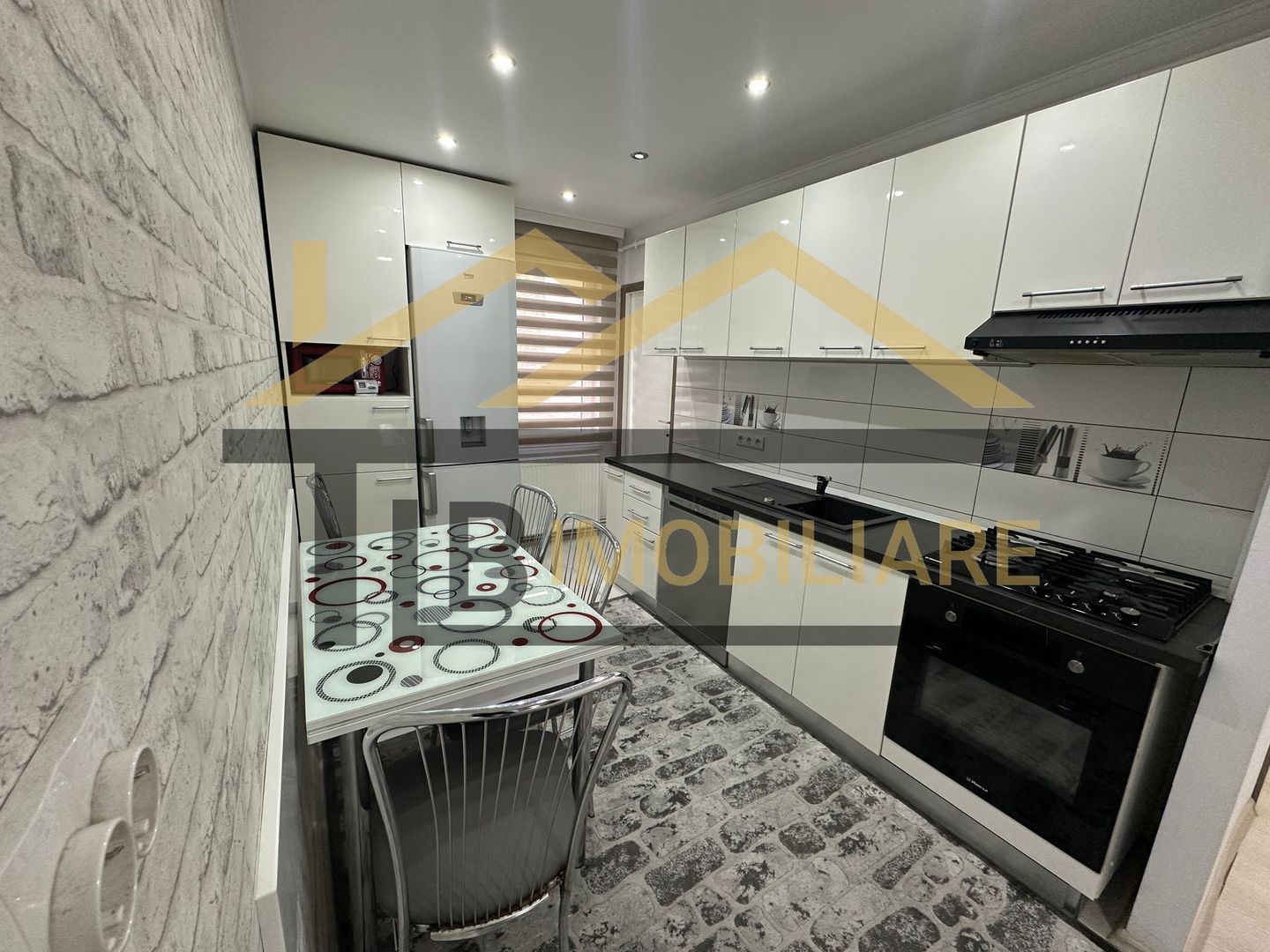 Apartament de 3 camere, 65mp, Zona UMFST - Poză 1