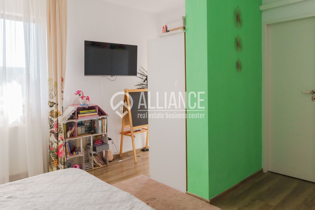 PALAZU MARE -  Vila Duplex cu 4 Camere, Panorama Superba si Curte Amenajata - Poză 35
