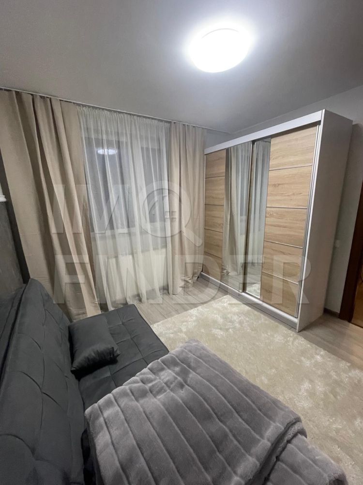 Vanzare apartament 3 camere – liniște + garaj - Poză 1