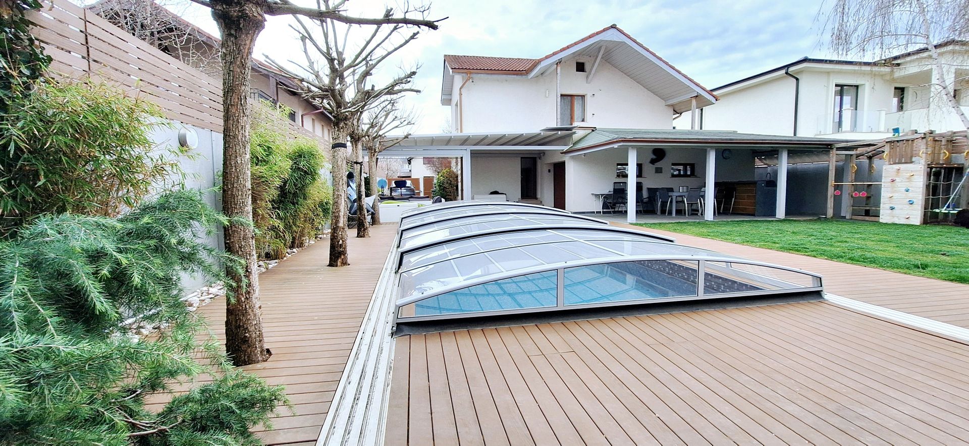 Casa eficienta energetic cu piscina in Giroc - Poză 3