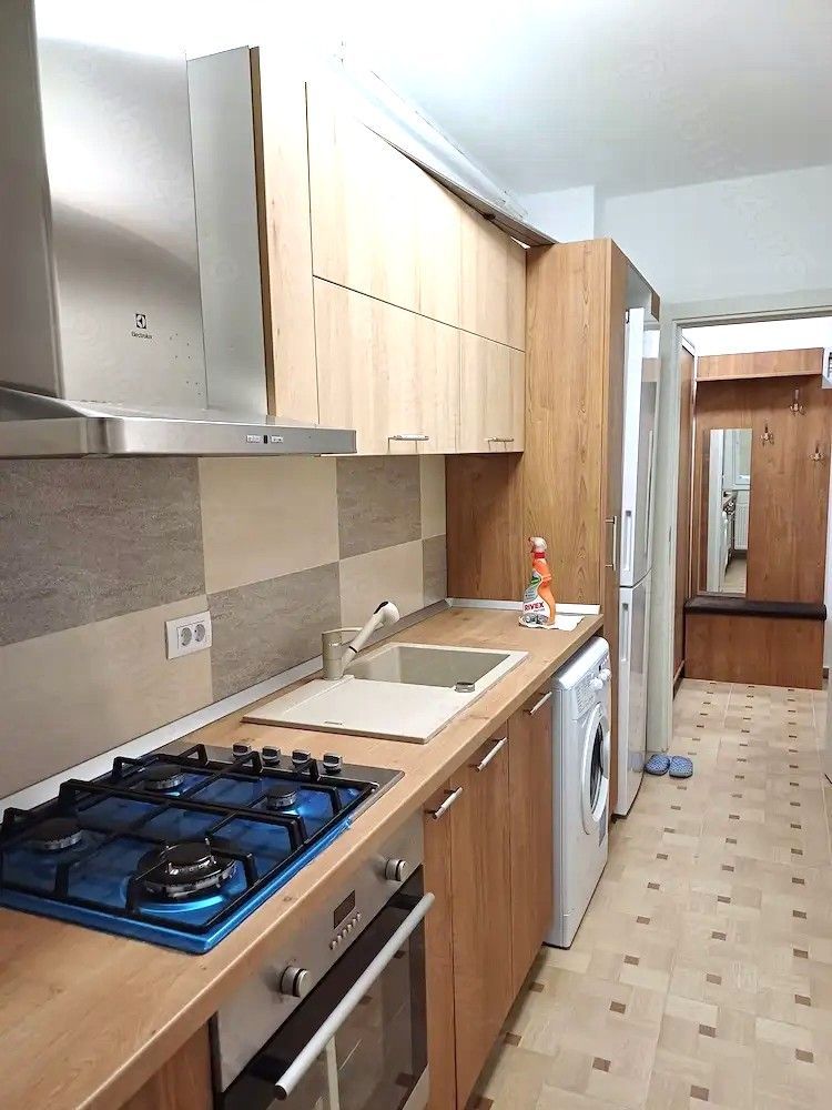 Garsonieră decomandată cu centrală proprie și parcare, High Class Residence - Poză 2