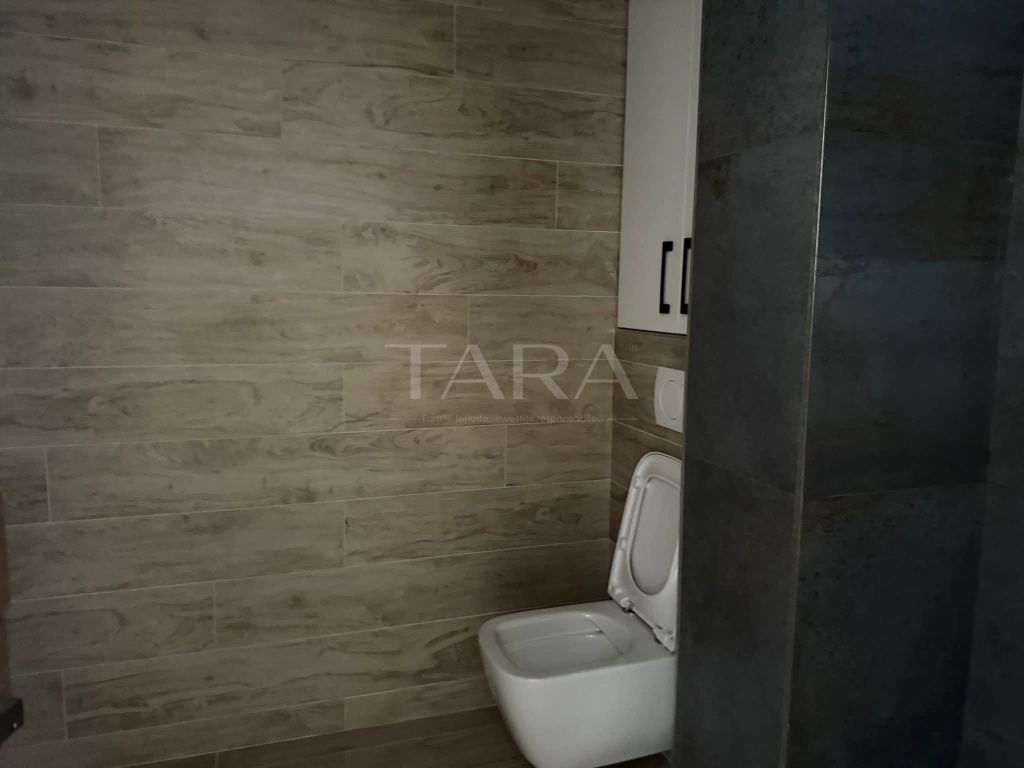 2 camere, complet mobilat – cu parcare inclusă, în zona Florilor. - Poză 4