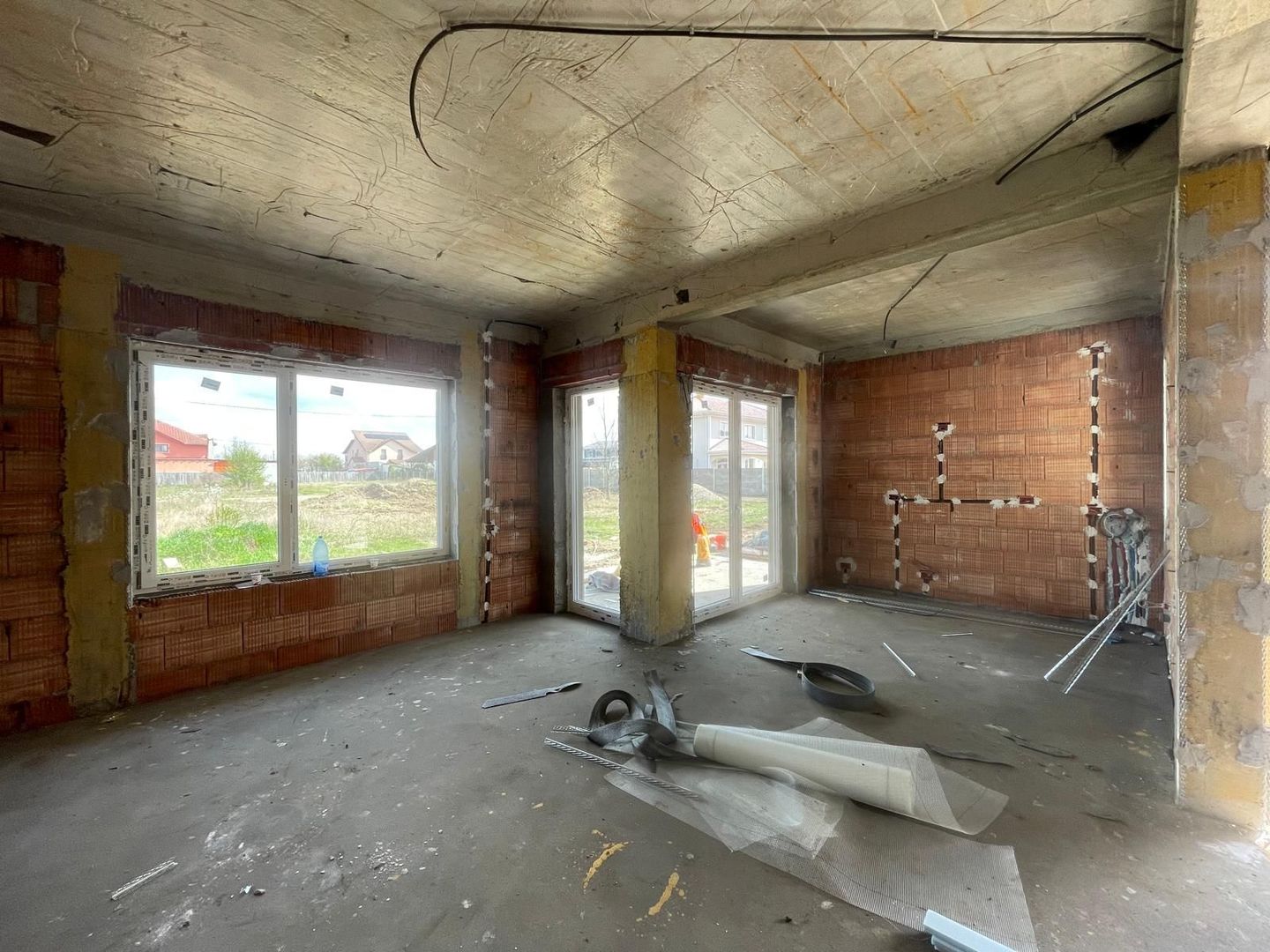 Duplex pe parter - 3 camere - zona Valery - 145.000€ - Poză 1