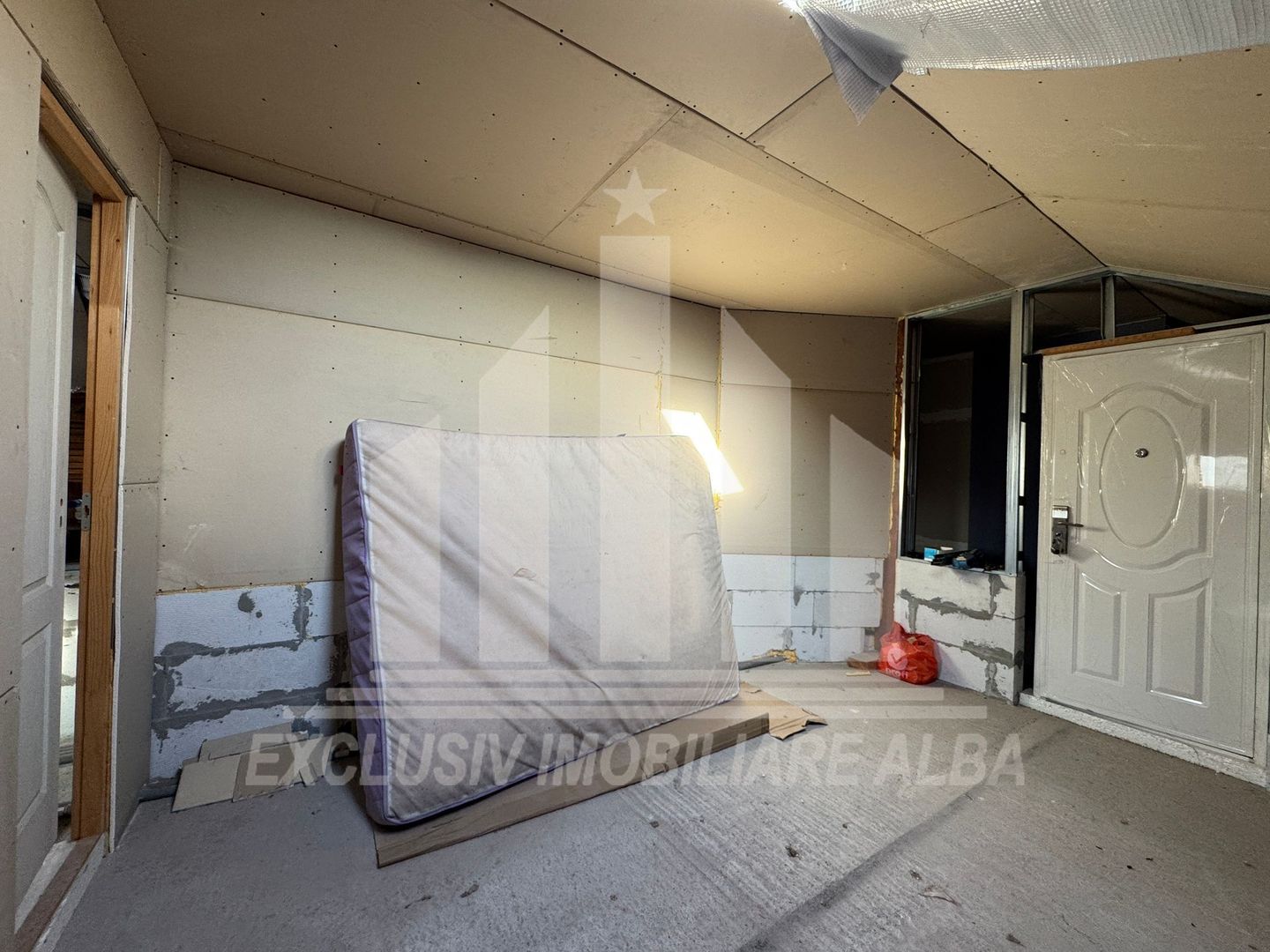 Apartament de vanzare | 7 Garsoniere | 150mp | Bloc Nou | Alba-Micesti - Poză 1