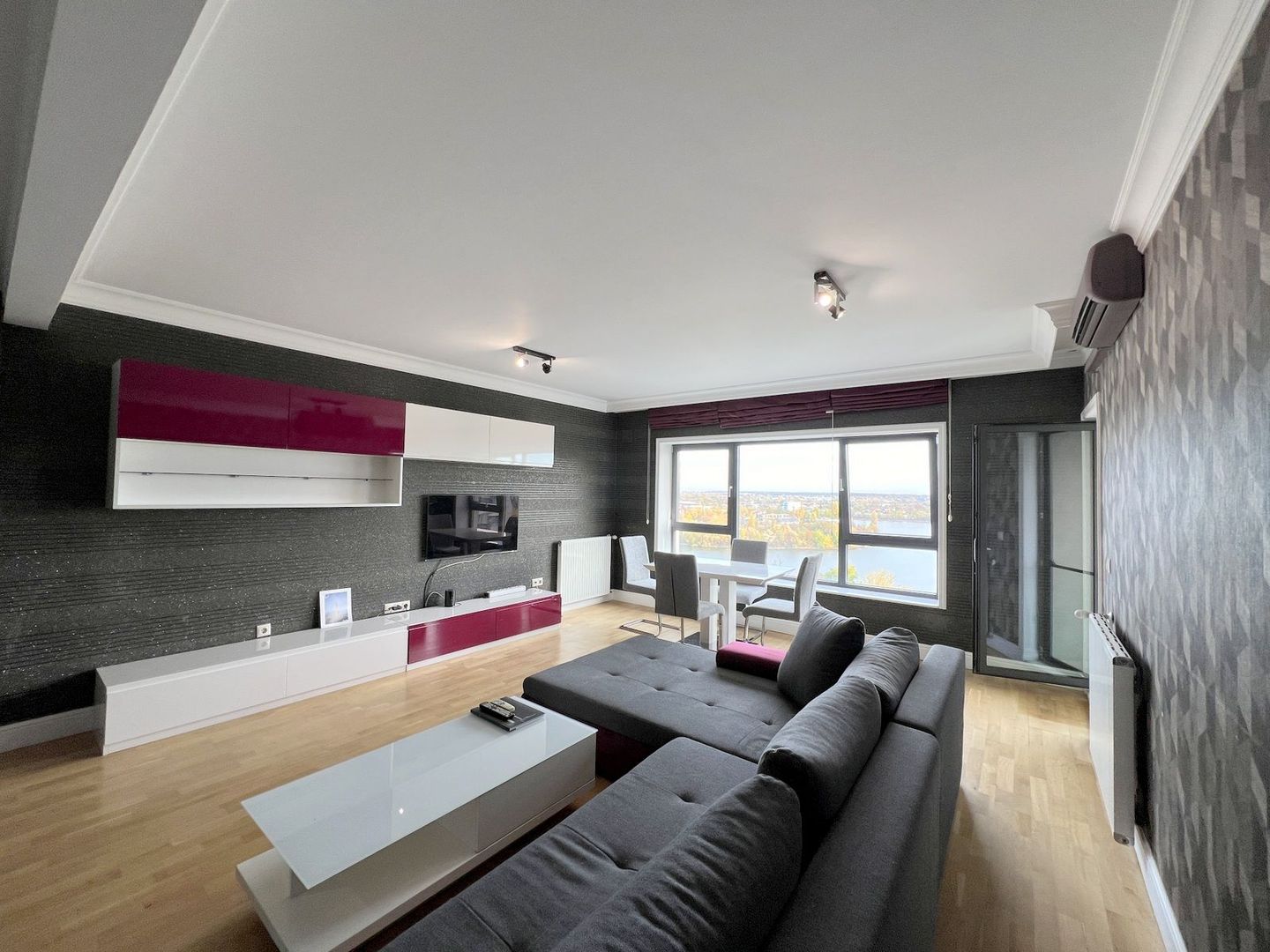 2 camere vedere lac | parcare Emerald Residence - Poză 13