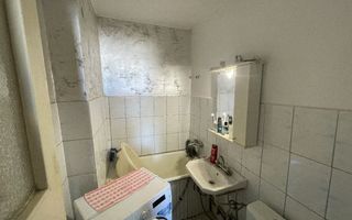 Apartament 2 camere, Tătărași, 37 mp, decomandat, etaj 4 - Poză 2