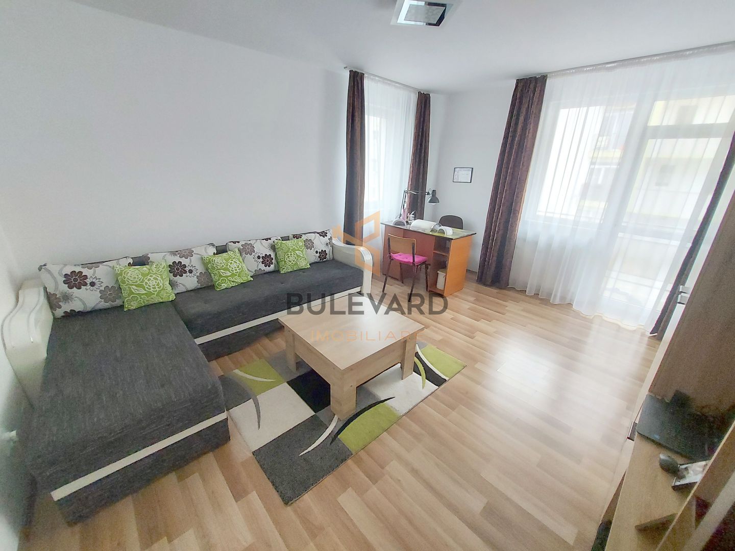 Apartament cu 3 camere decomandate! - Poză 1
