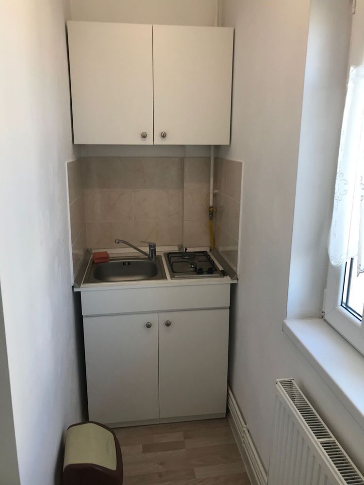 BRASADAS vinde garsoniera la etajul 4/4 in zona Careiului. - Poză 4