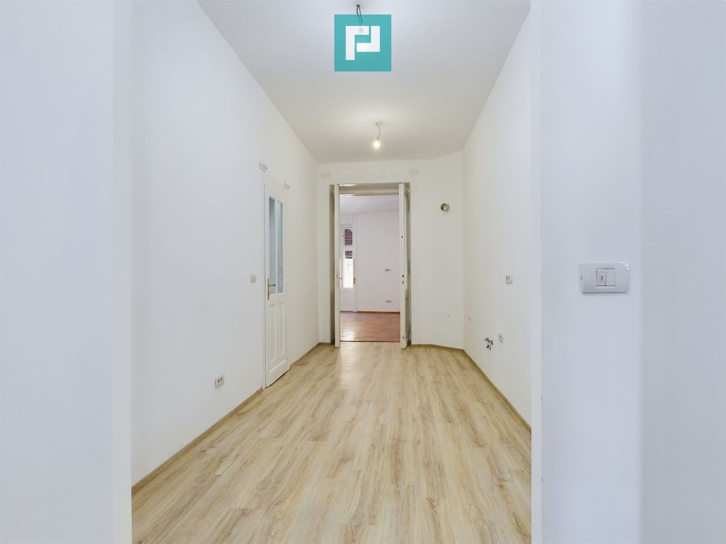 Apartament ultracentral cu 2 camere - Poză 2