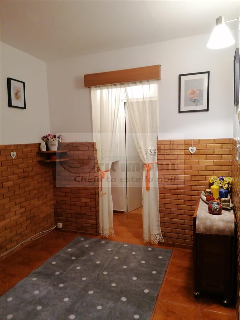 Apartament 2 camere - Zona Nicolina  -  450 Euro - Poză 13