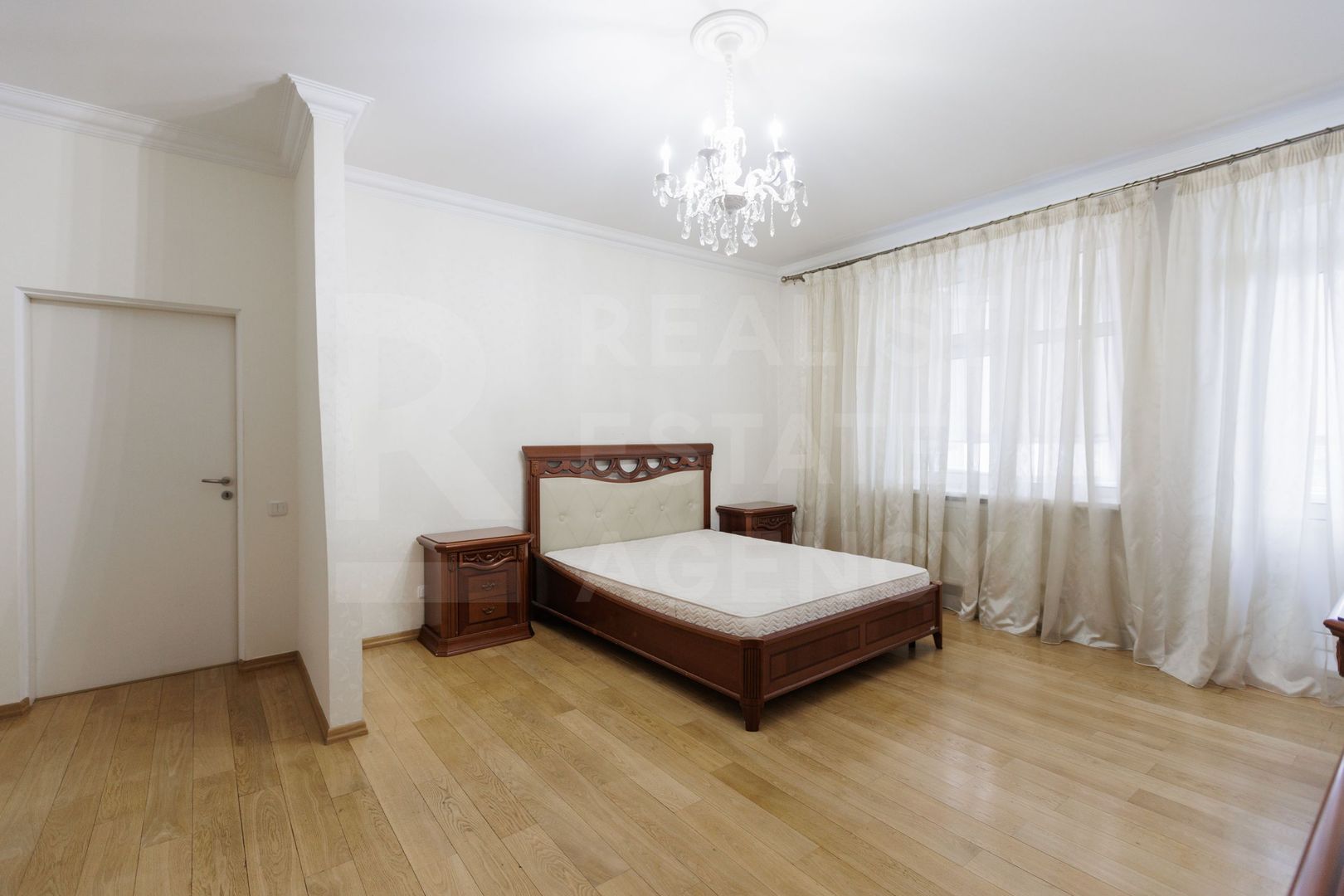 Chirie, apartament, 4 camere, str. Mihai Eminescu, Centru - Poză 10
