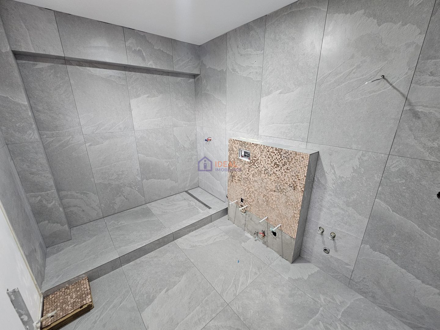 Apartament cu 3 camere si terasa, LA CHEIE 112 mp utili, zona Turnisor - Poză 14