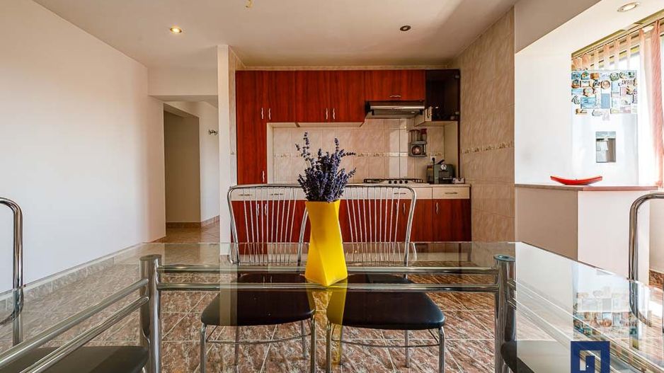 Apartament cu priveliste, 4 cam, decomandat – Zona Lipovei - Poză 10