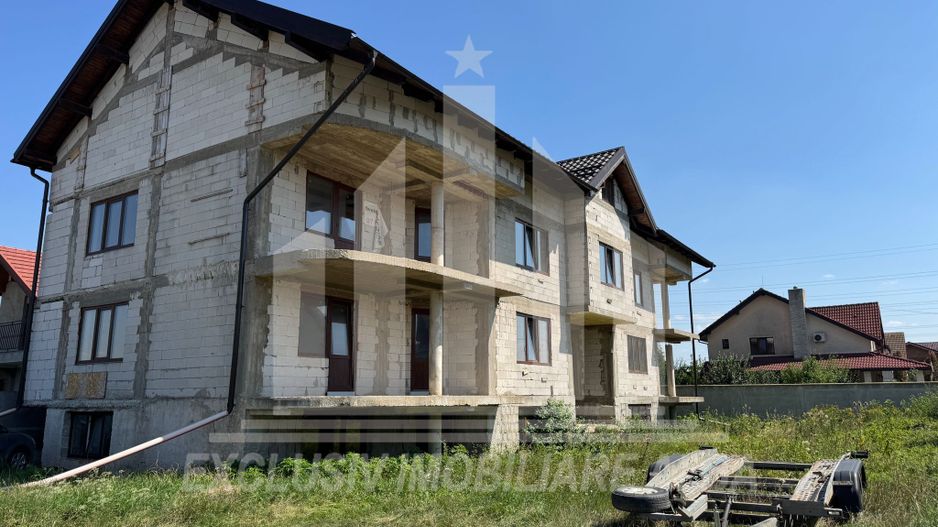 Cladire rezidentiala | La rosu | 650 mp | 700 mp teren | Alba-Micesti - Poză 1