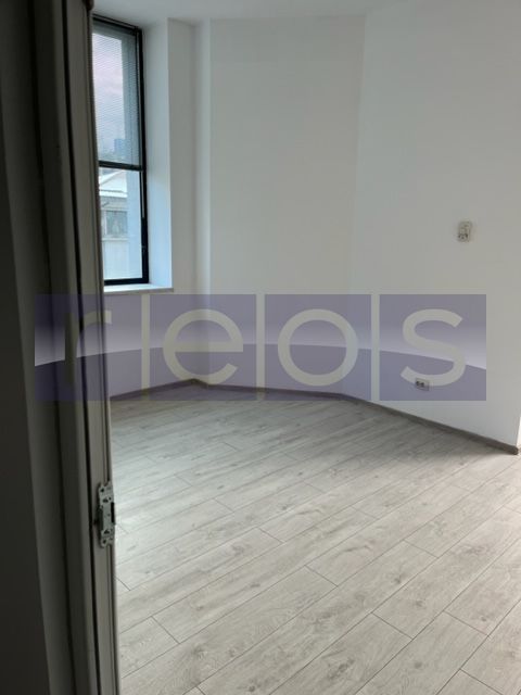 VANZARE CLADIRE DE BIROURI ZONA UNIRII | CLINICA MEDICALA  | CABINET | - Poză 12