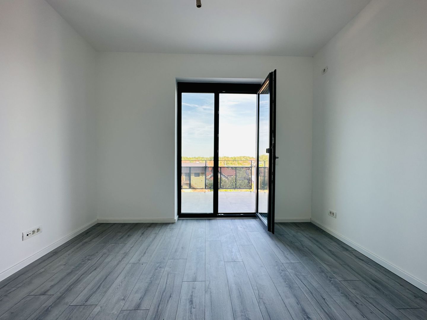 Apartament SUPERB 2 camere | Lift&Parcare | Terase 66 mp | Com 0% - Poză 8
