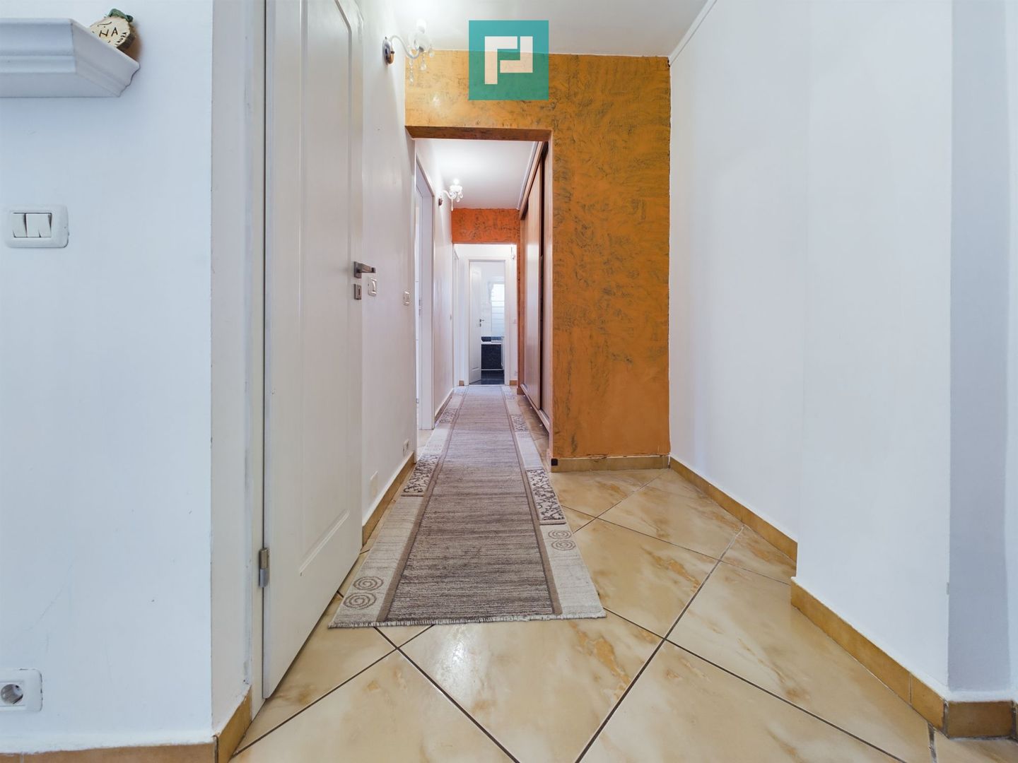 Apartament cu 3 camere în Alfa - Poză 7