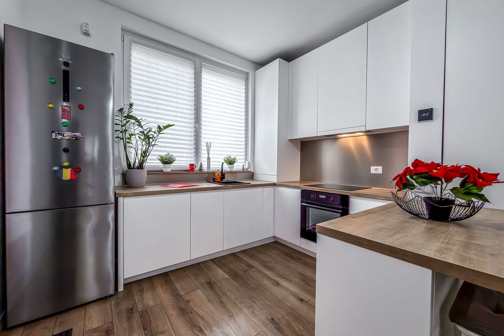 Apartament complet mobilat și utilat în ARED CITY, disponibil imediat - Poză 1