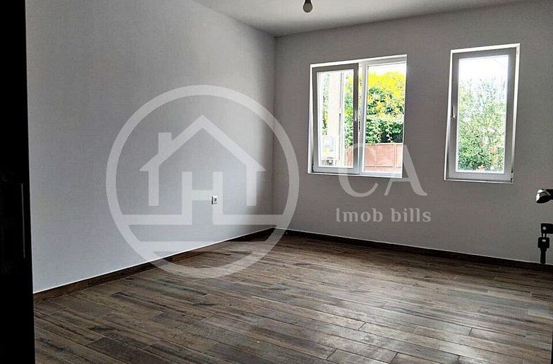 Casa de vanzare cu 4 camere in zona Matei Corvin, Oradea - Poză 6