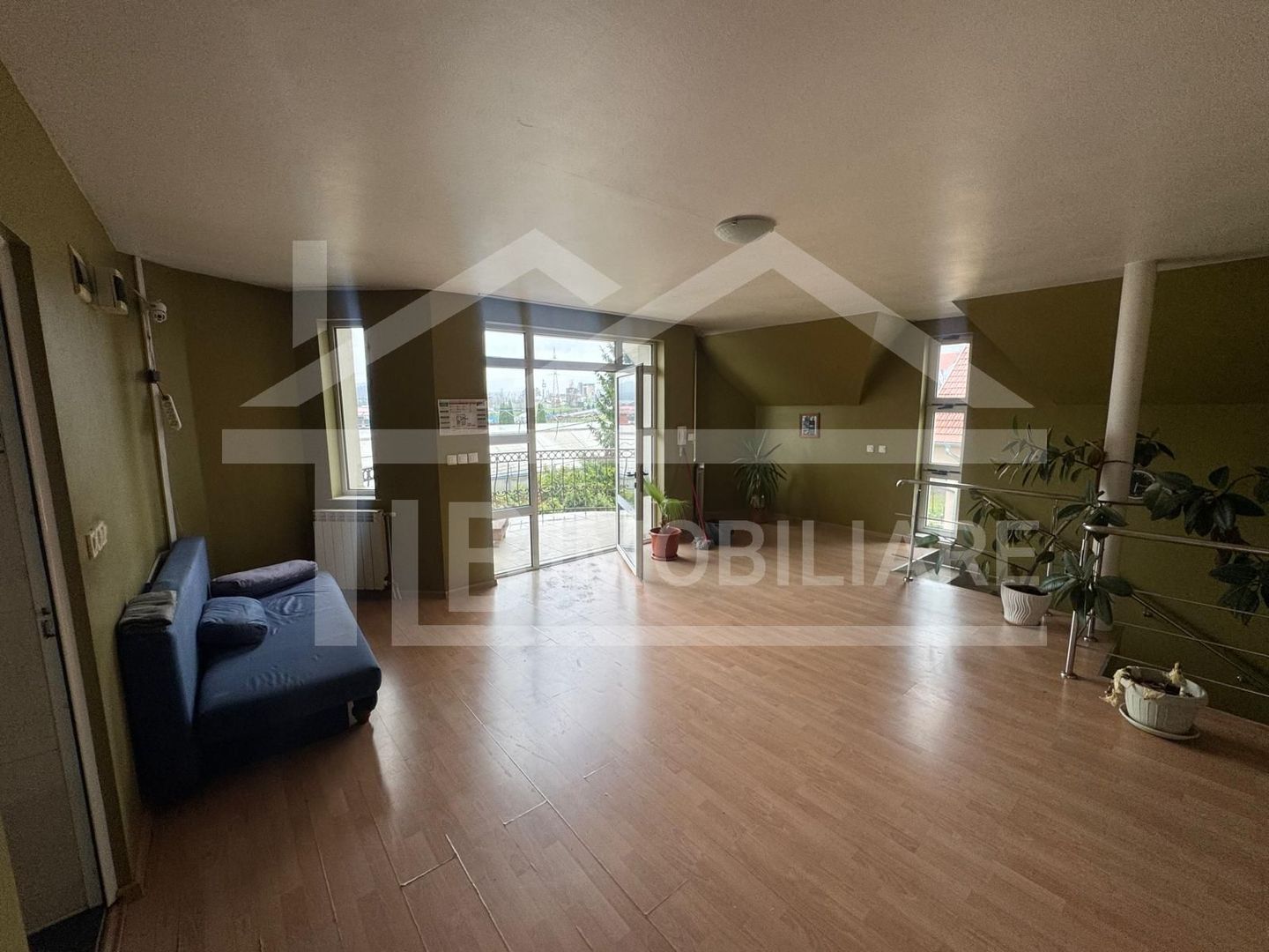 Vila cu 6 camere, 420mp,  teren 720mp, parcari, Zona Shopping City - Poză 19