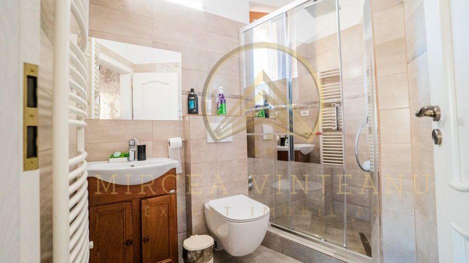 Palazu Mare/Elvila - Vila cocheta  P+1E+M cu teren 970 mp,mobilata si utilata - Poză 27