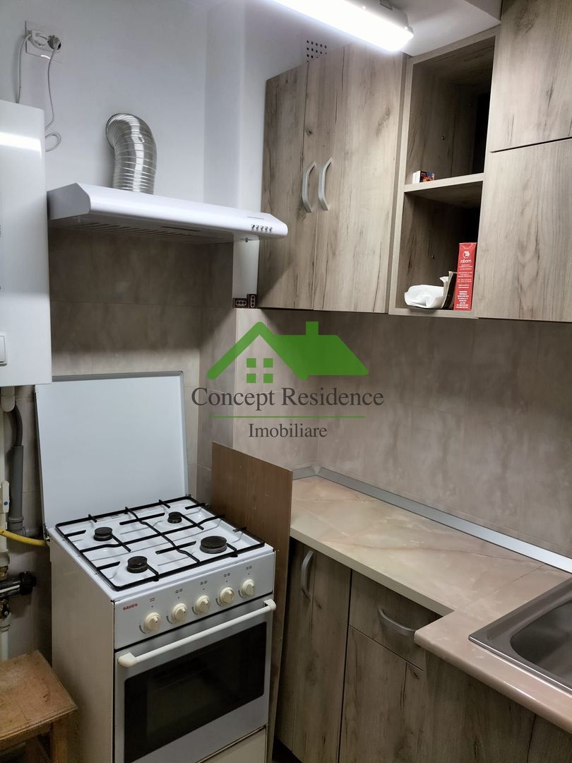 Garsonieră 28 mp, balcon – str. Gării, etaj 4 - Poză 1