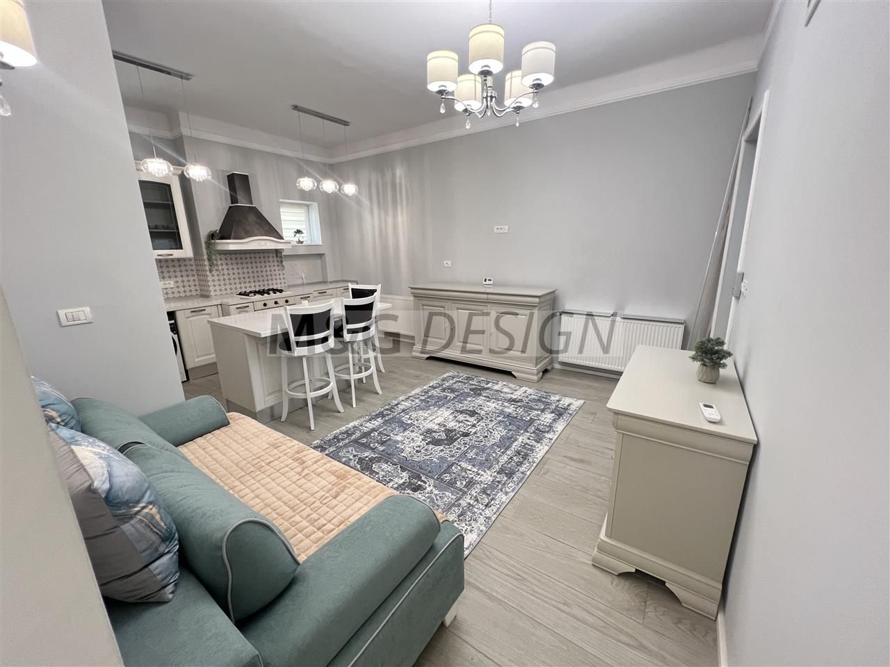 3 camere deosebit amenajat LUX  boxa curte acces auto - Poză 3