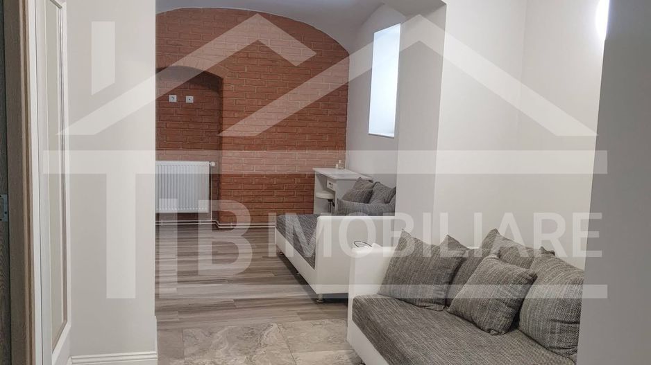 Apartament cu 2 camere, 45mp, Zona Central - Poză 4