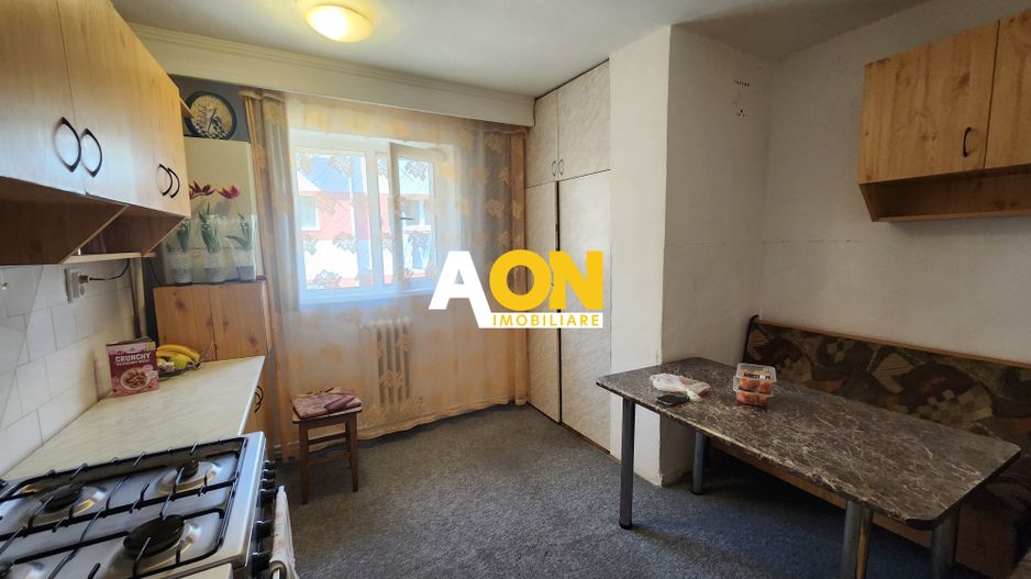 De vanzare apartament 3 camere, etaj intermediar, Cetate - Poză 7