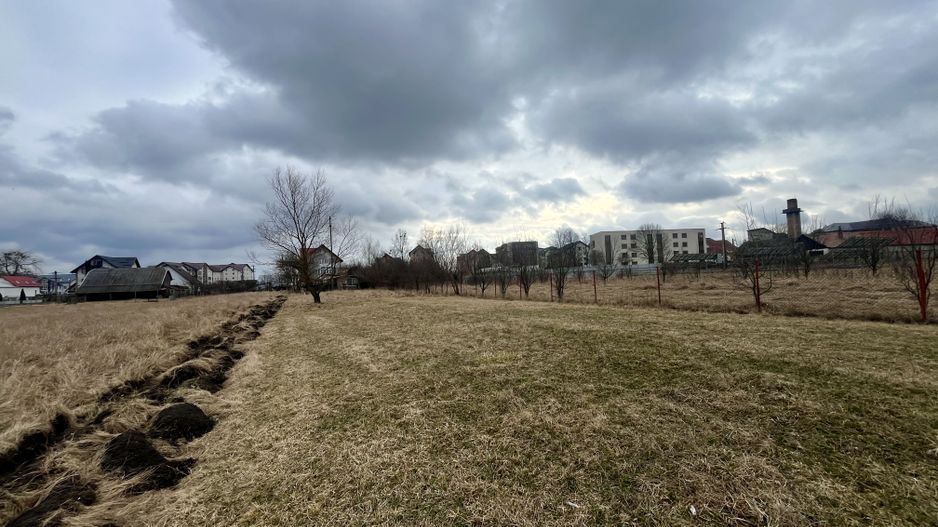 Teren Intravilan 2020 MP | Zonă Linistita | Radauti - Poză 8