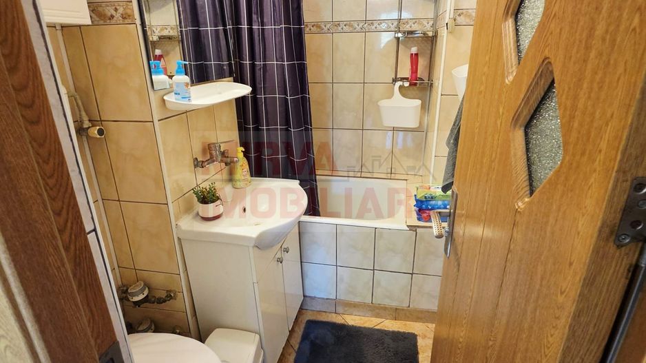 Apartament 3 camere decomandat | zona Baraolt | Mobilat si utilat - Poză 9