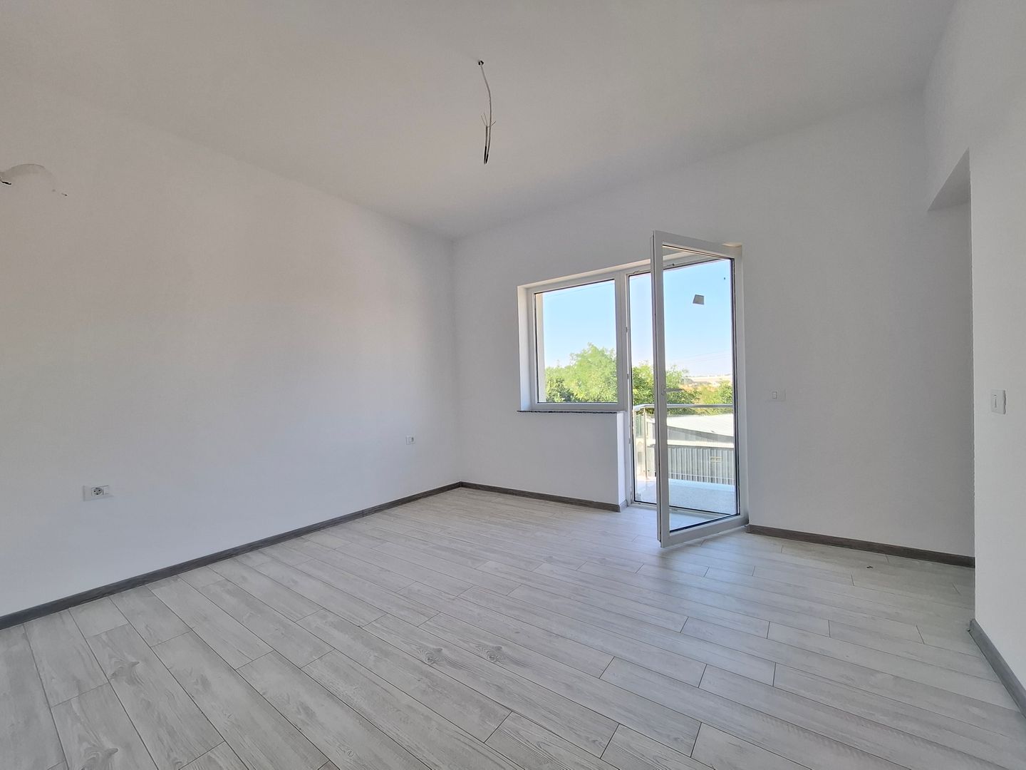 Dezvoltator-vila noua 5 camere, 3 bai, Ciorogarla-Militari, A0-A1 - Poză 2