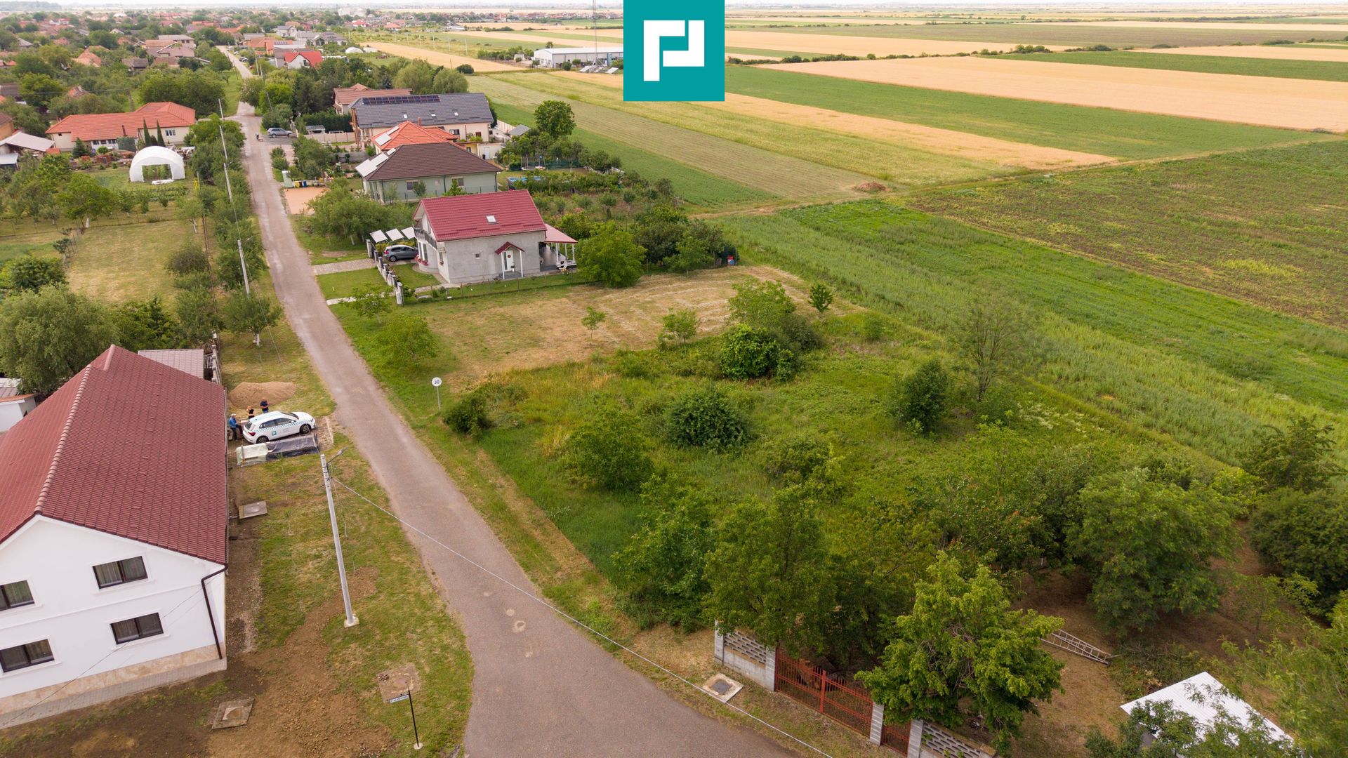 Teren intravilan de 596mp în Cicir, Vladimirescu - Poză 1
