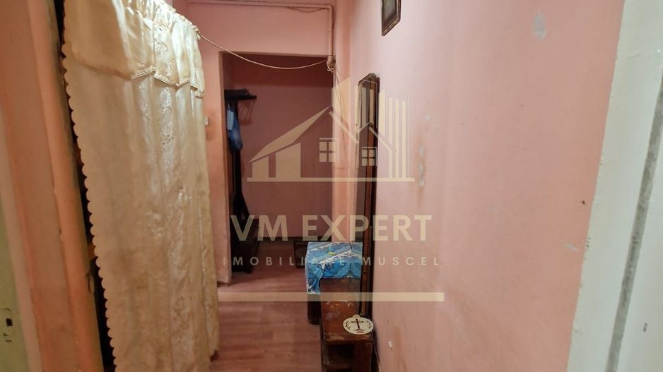 APARTAMENT 2 CAMERE, ETAJ 2, CAMPULUNG, ZONA VISOI - Poză 4
