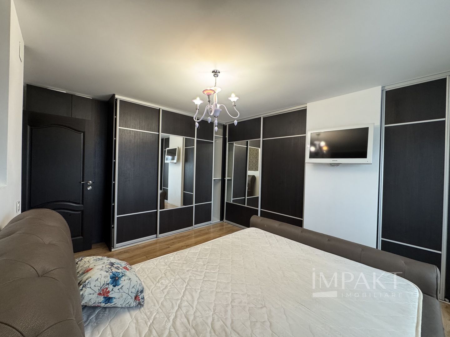 Apartament modern 3 camere zona manastur la prima închiriere - Poză 2