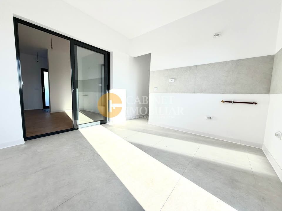 Casa individuala Vorovesti - Finalizata - 4 camere 2 bai - Poză 3